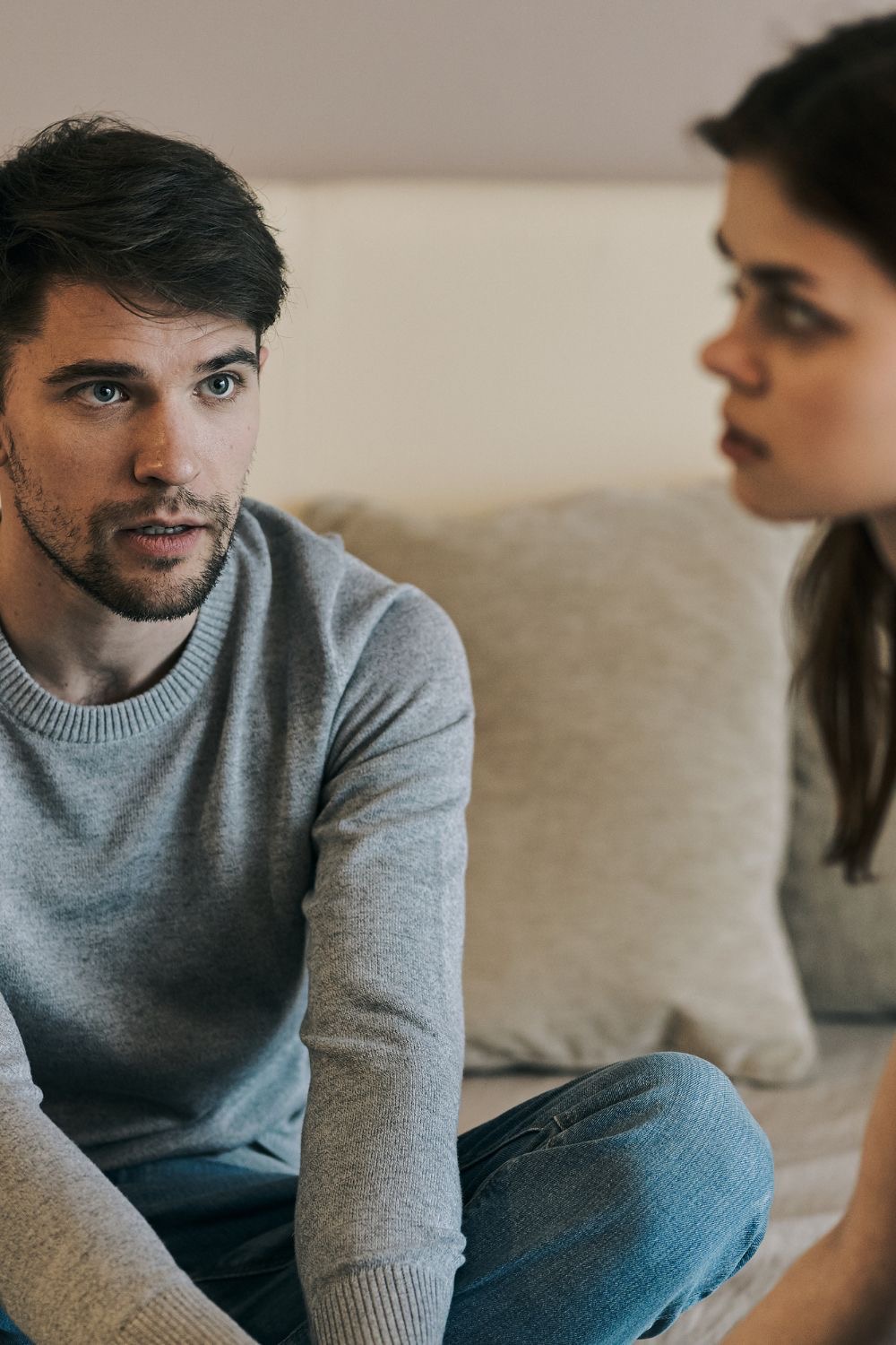 The Most Misleading Relationship Advice on Instagram—and Why So Many Fall for It
