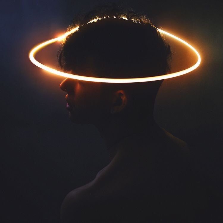 The Halo Effect: How Our Mind Lets One Trait Define a Whole Person